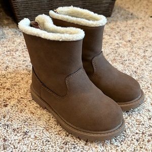 Carter’s brand toddler boy’s brown dress boots size 9